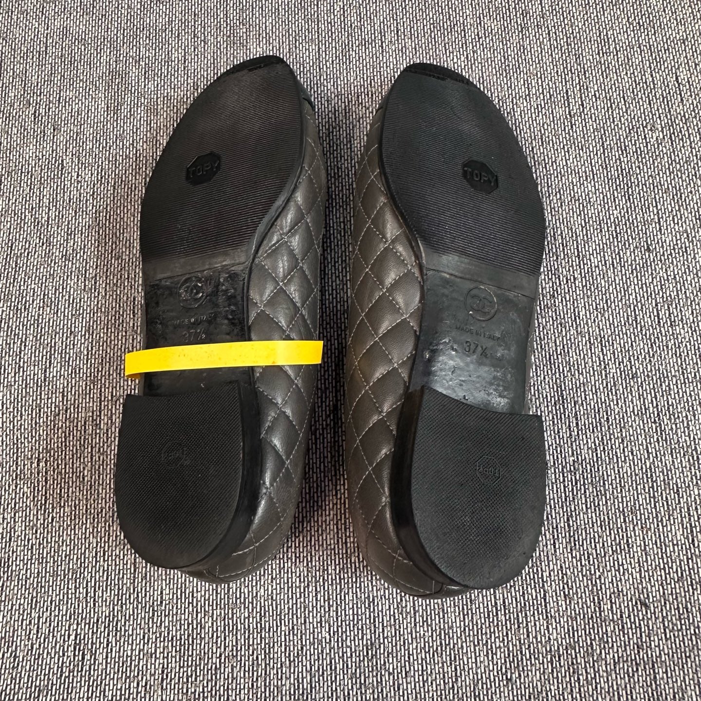 Chanel Flat shoes