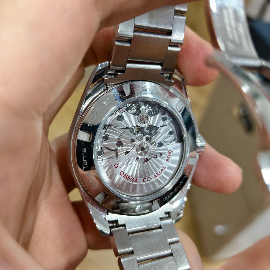 Omega Seahorse Automatic (self-winding) watch 41.5 millimeters 231.10.42.21.02.004