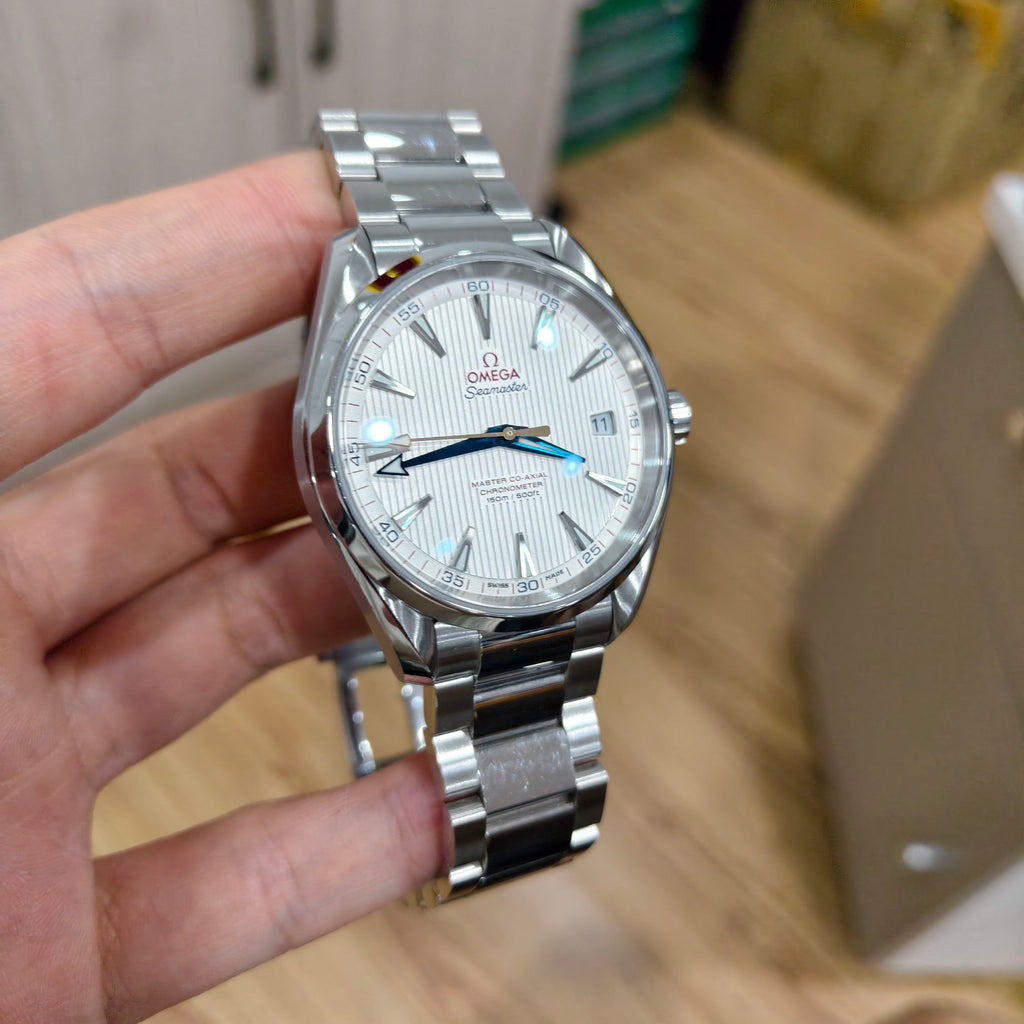 Omega Seahorse Automatic (self-winding) watch 41.5 millimeters 231.10.42.21.02.004