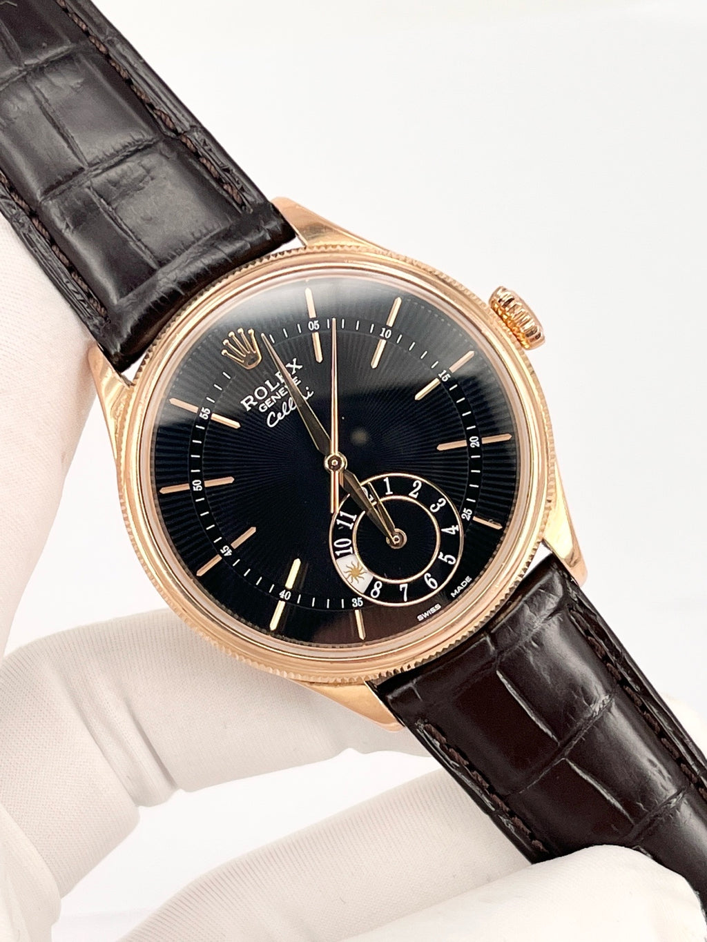 Rolex Rose gold Automatic (self-winding) watch