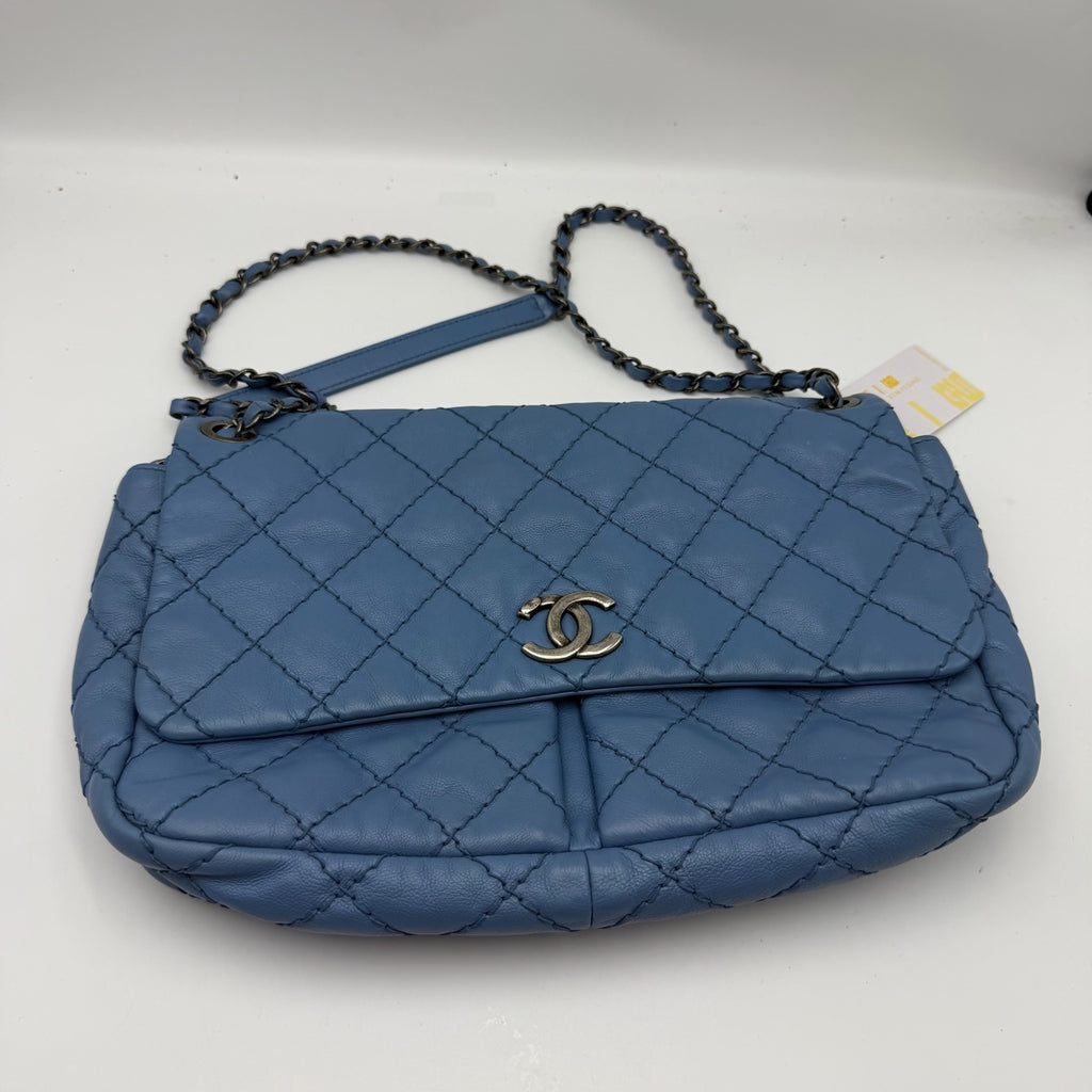 Chanel Shoulder crossbody bag Crossbody 23×6×14.5 A01113-Y33352-NN010
