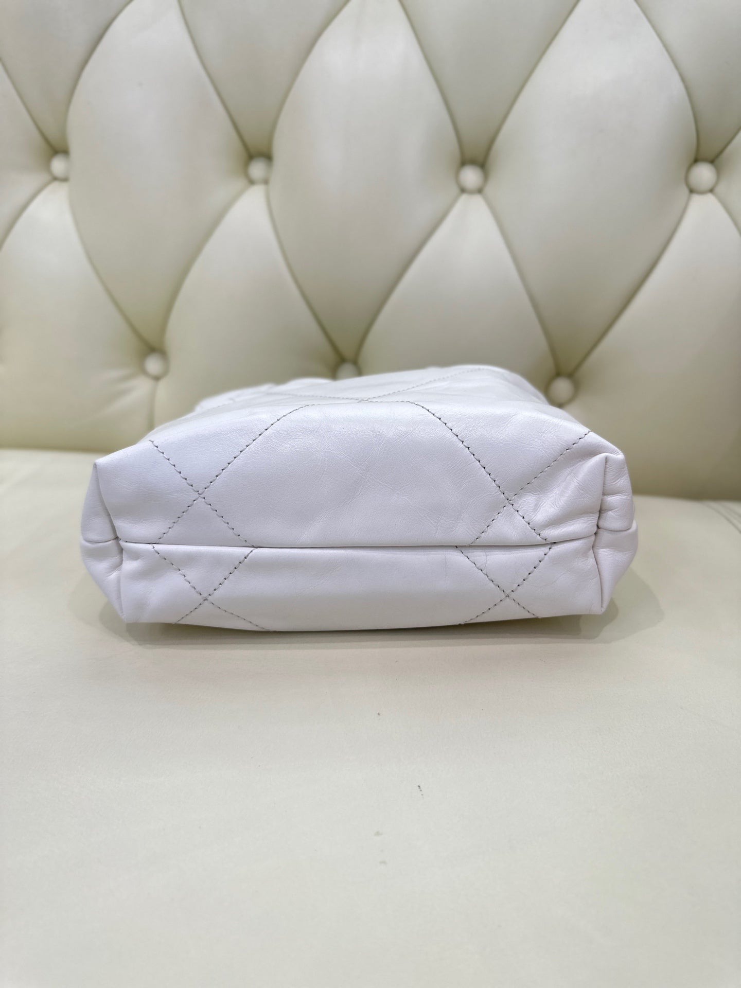 Chanel Bucket bag 20×6×19 AS3980-B09859-10601