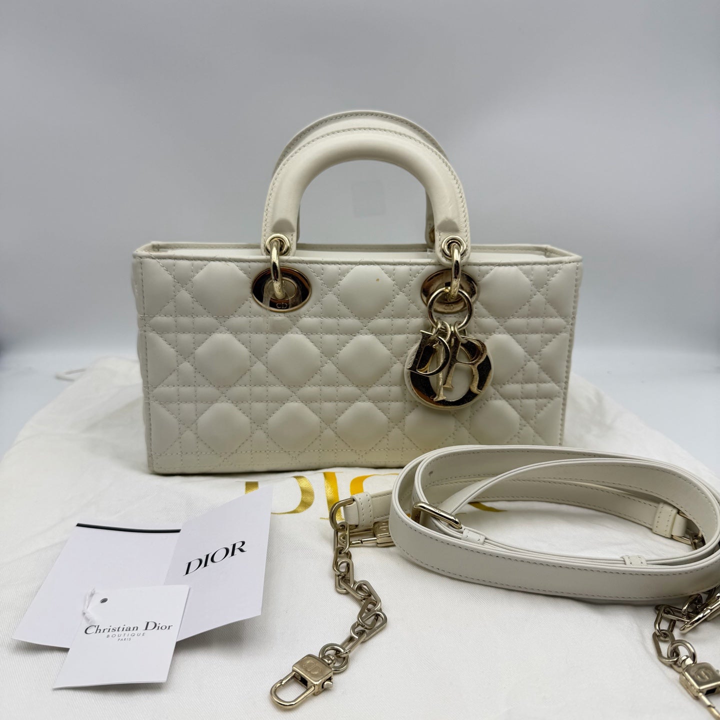 Dior Leather White M0540ONGE_M030