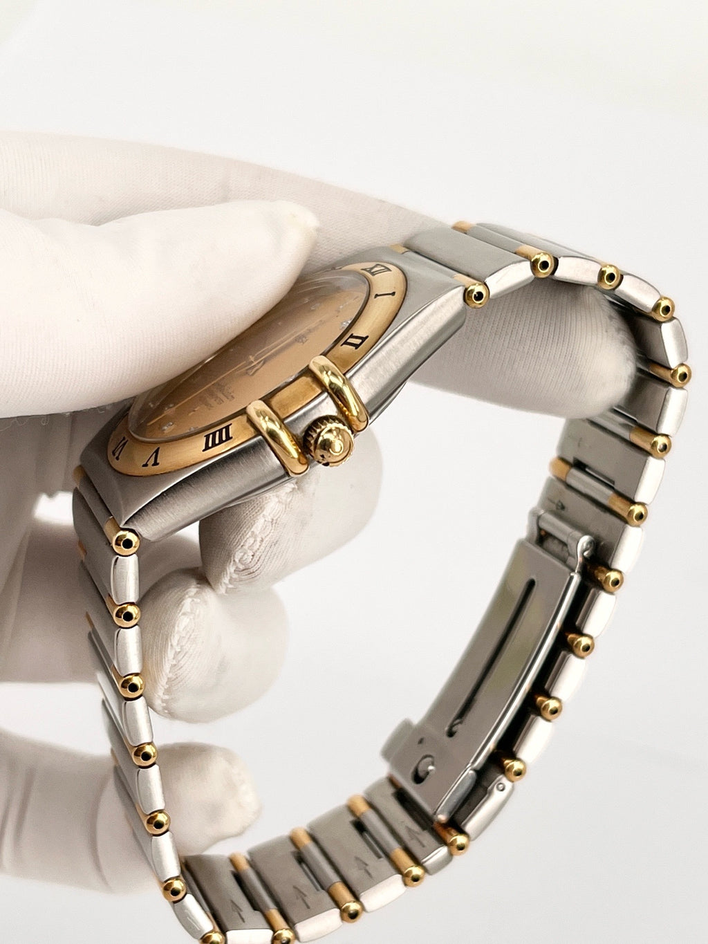Omega Rose gold Automatic (self-winding) watch