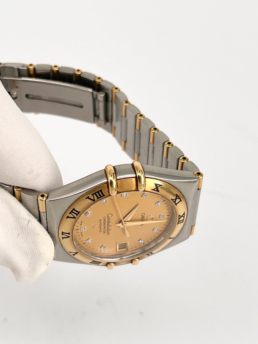Omega Rose gold Automatic (self-winding) watch