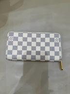 Louis Vuitton White N41660