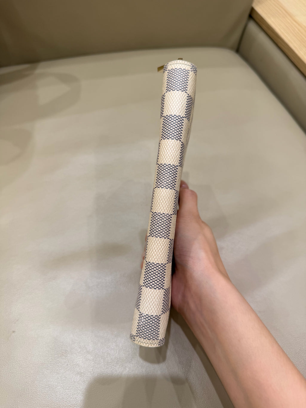 Louis Vuitton White N41660