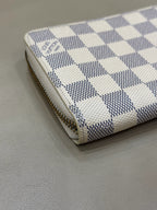 Louis Vuitton White N41660