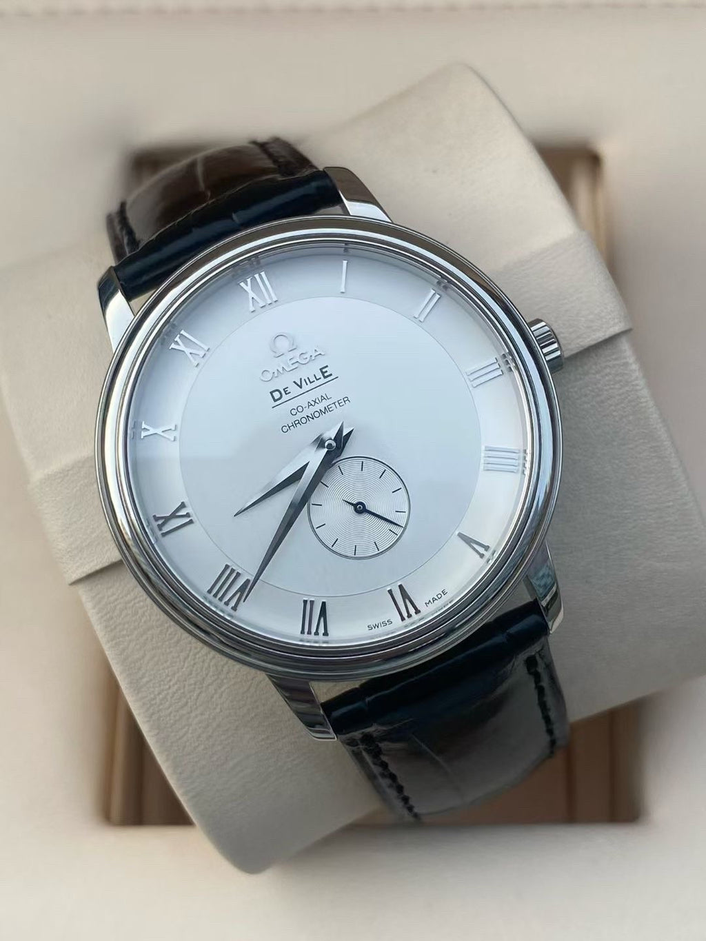 Omega Dish fly Gray Automatic (self-winding) watch 39 millimeters 4813.30.01