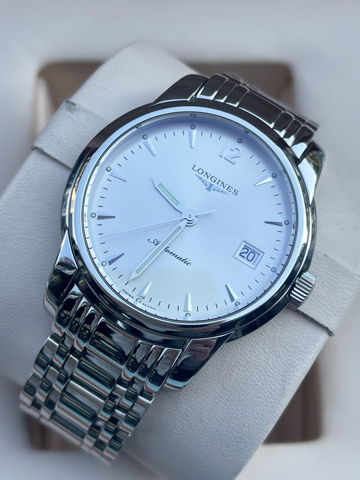 Longines Watchmaking tradition White Automatic (self-winding) watch 38.5 millimeters L2.763.4.72.6