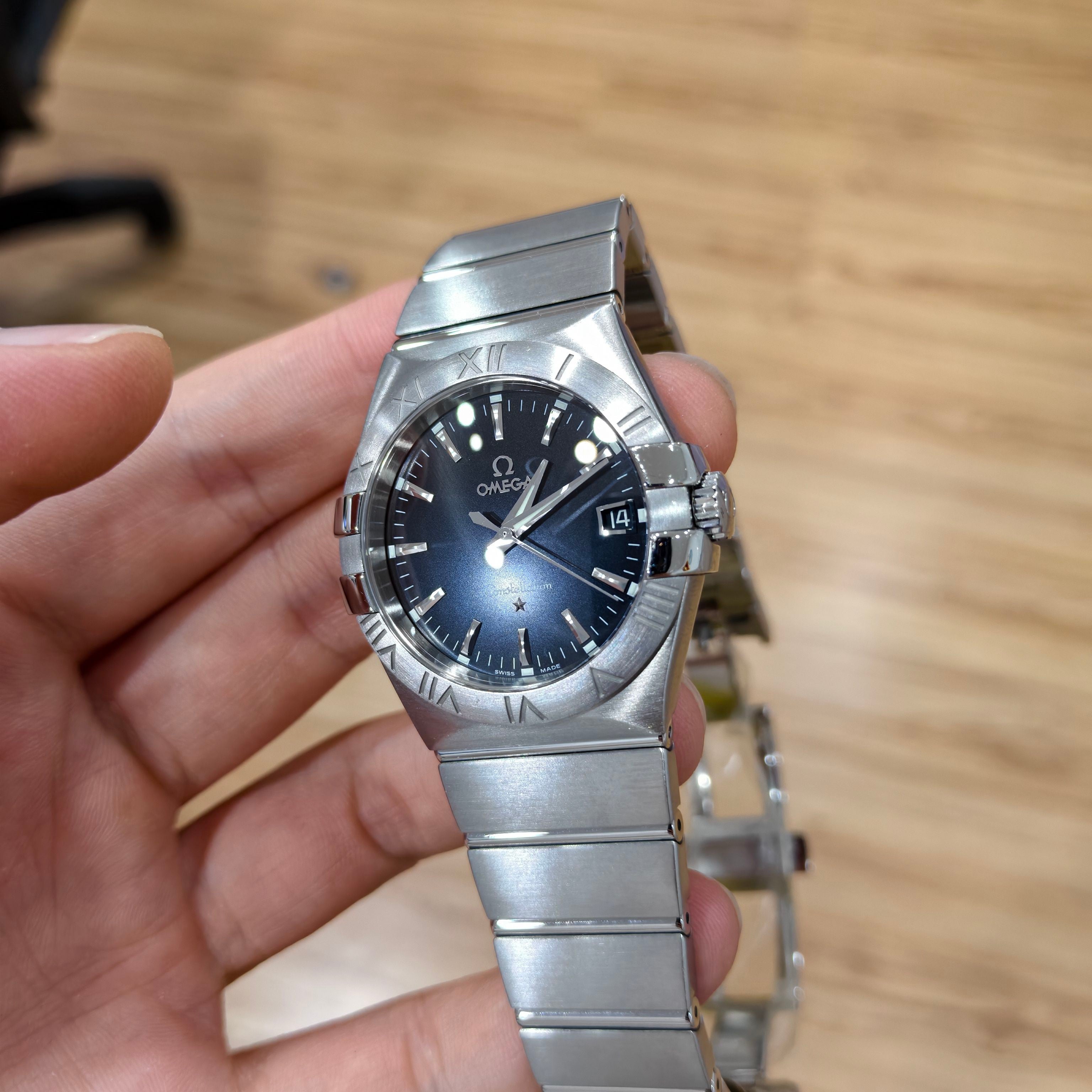 Omega constellation Quartz watch 35 millimeters 123.10.35.60.01.001
