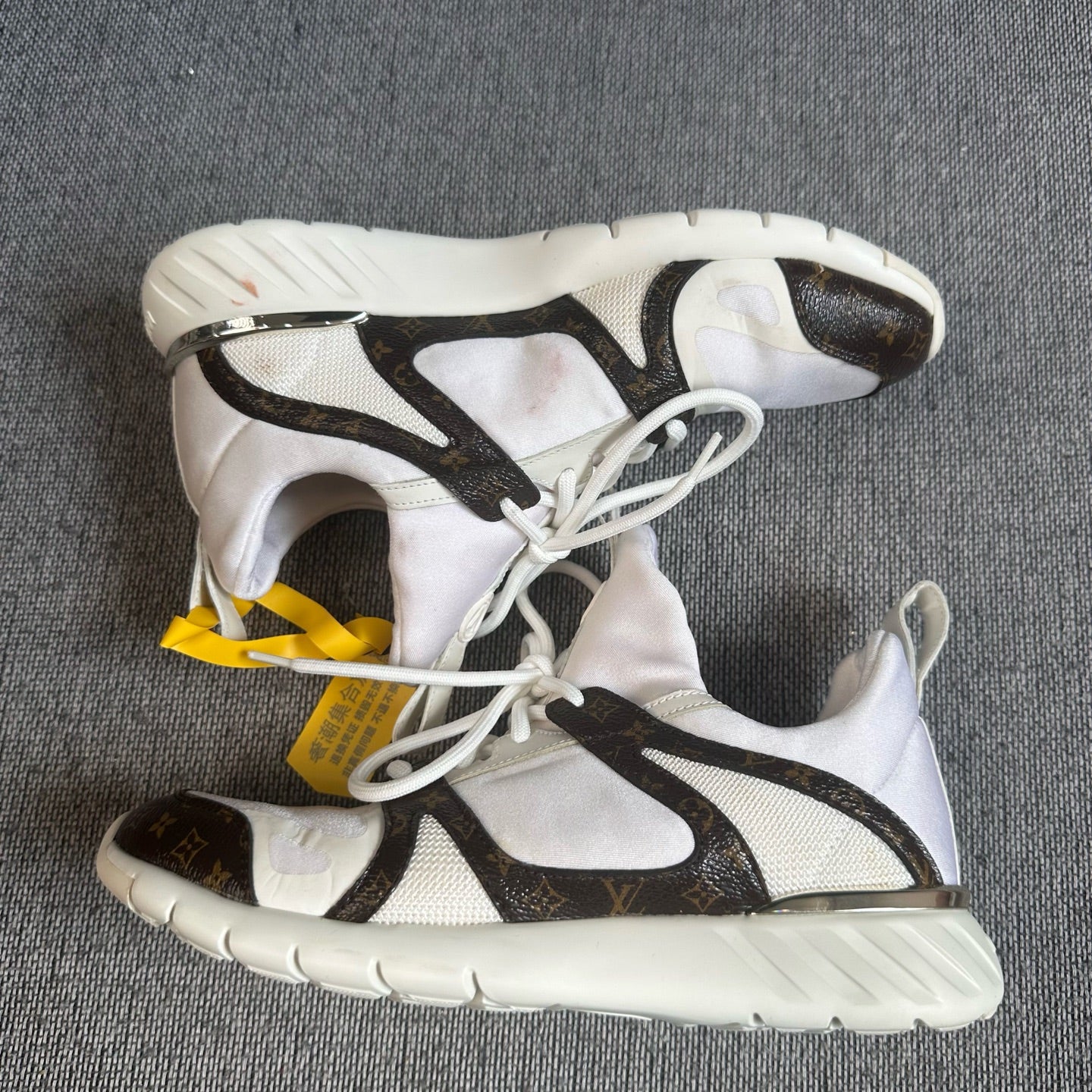 Louis Vuitton Athletic sneakers