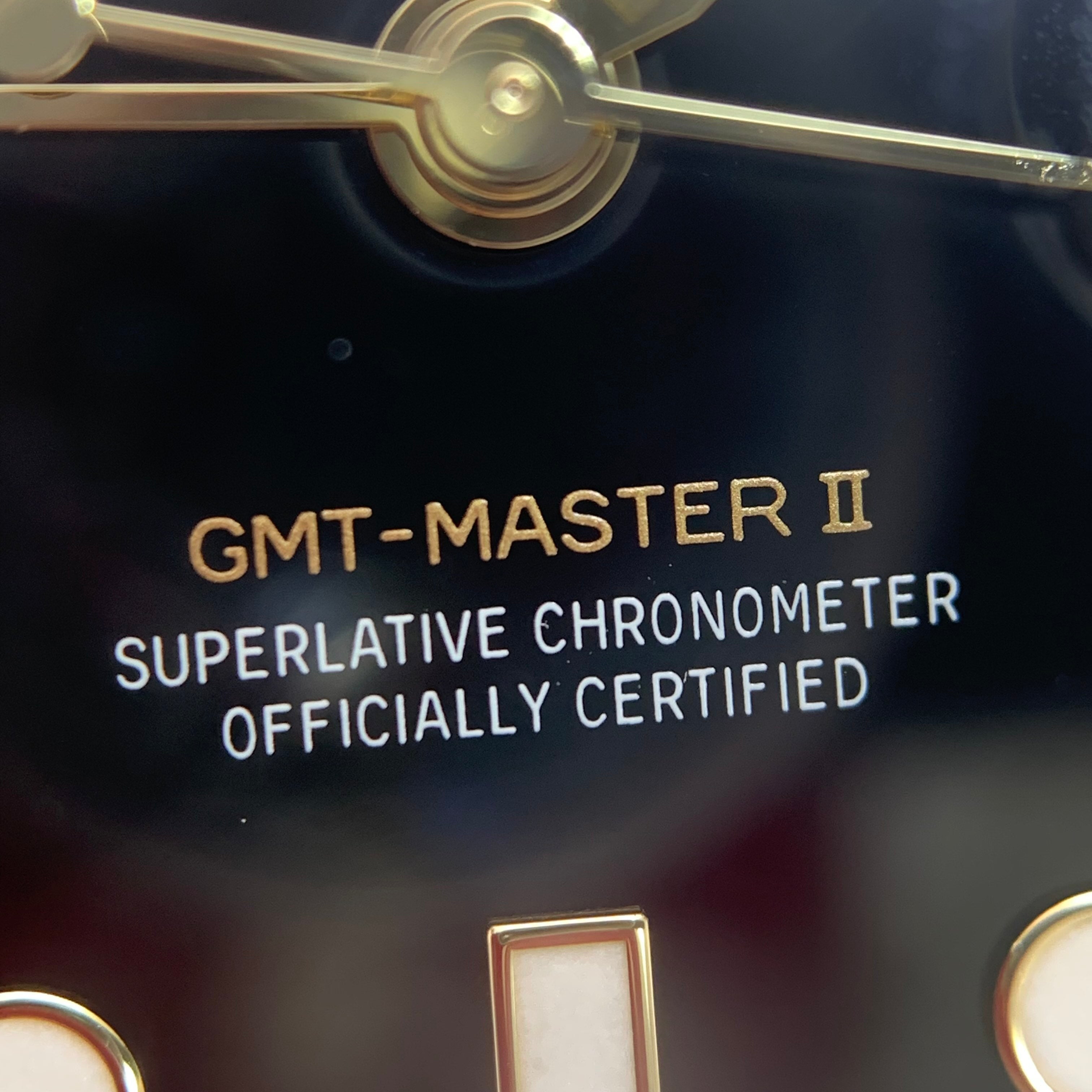 Rolex GMT-Master II 40 millimeters m126713grnr-0001