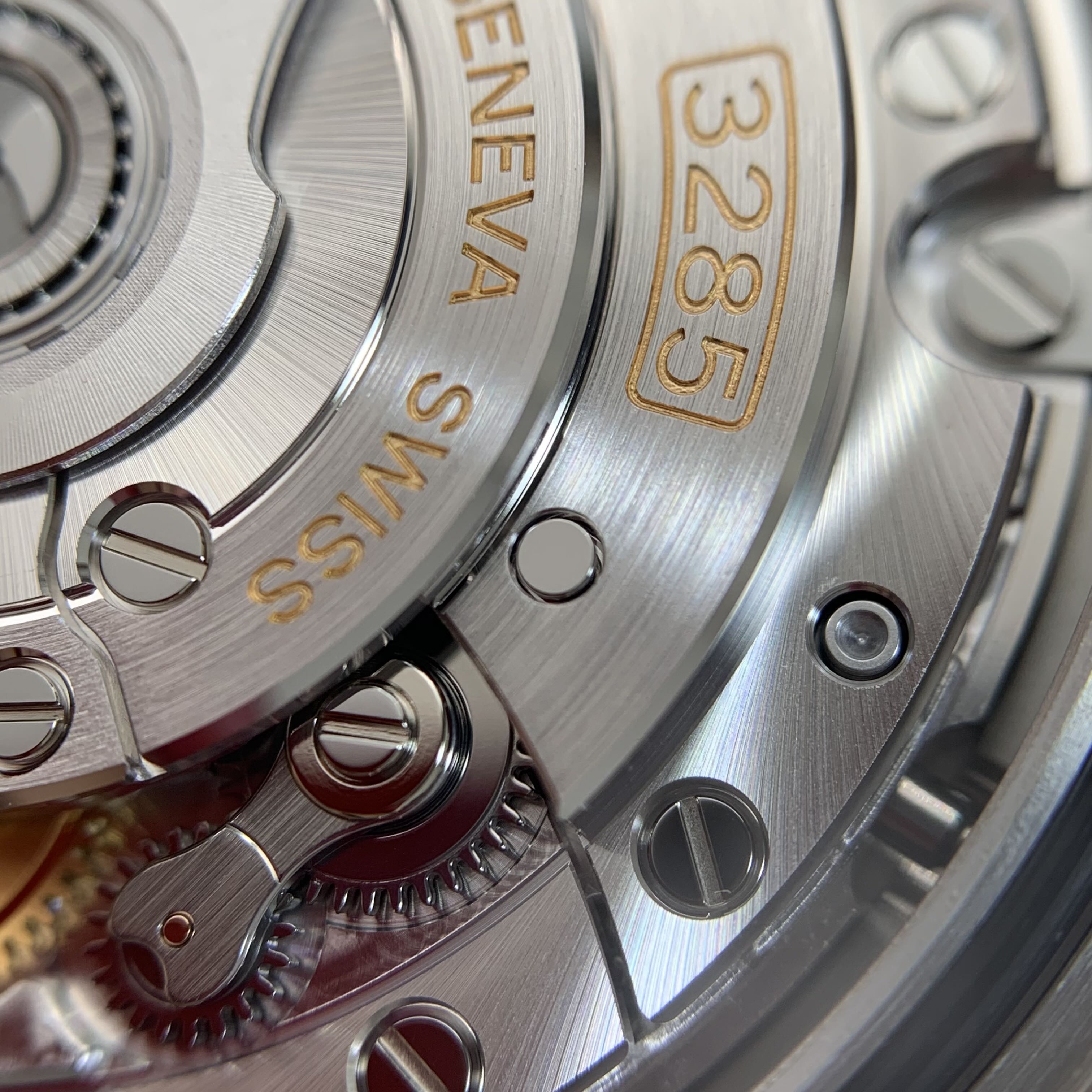 Rolex GMT-Master II 40 millimeters m126713grnr-0001
