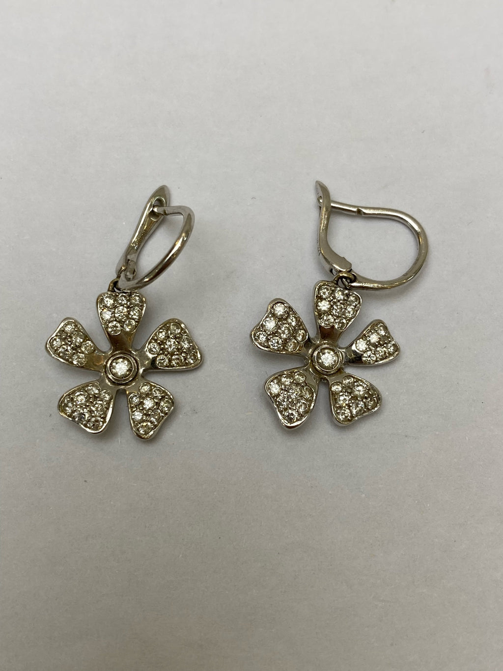 de beers戴比尔斯 Earrings