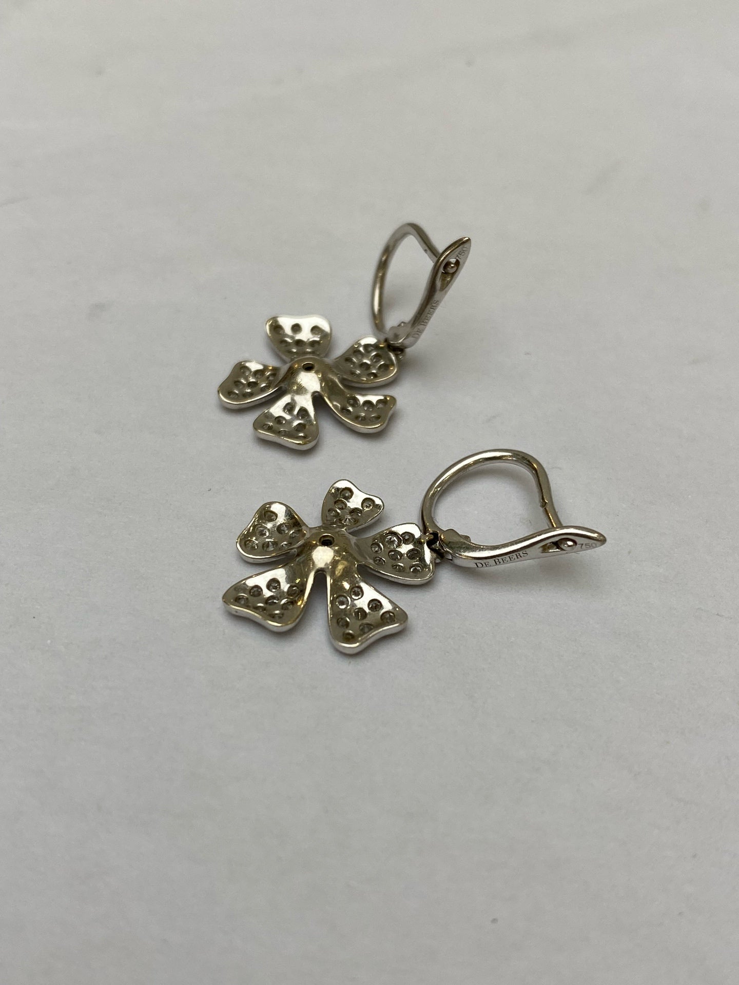 de beers戴比尔斯 Earrings