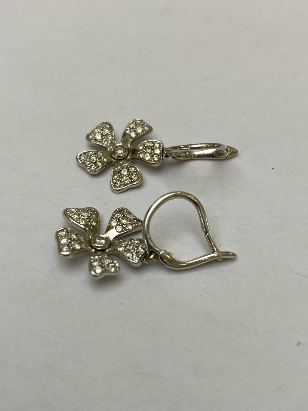 de beers戴比尔斯 Earrings