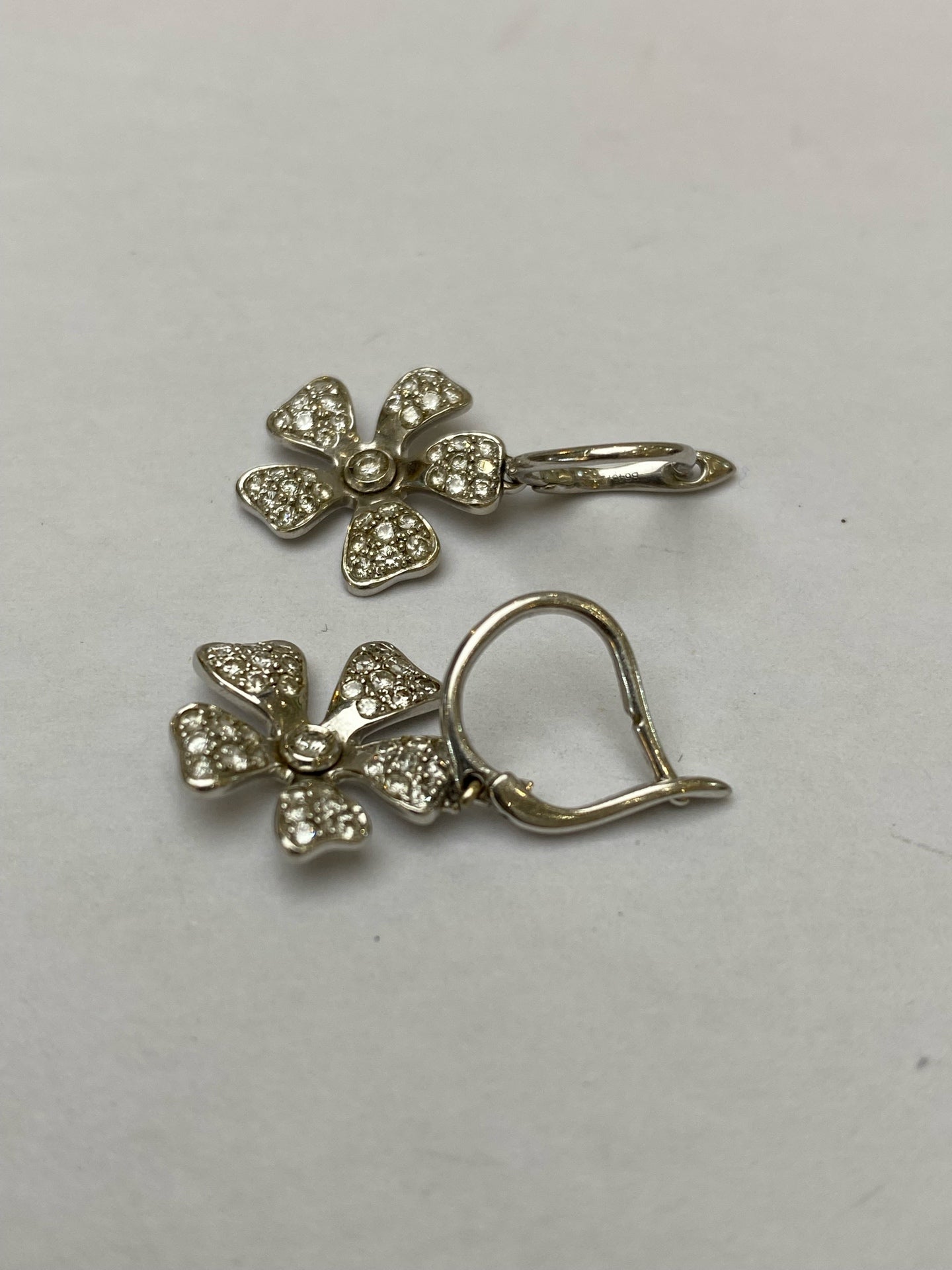 de beers戴比尔斯 Earrings