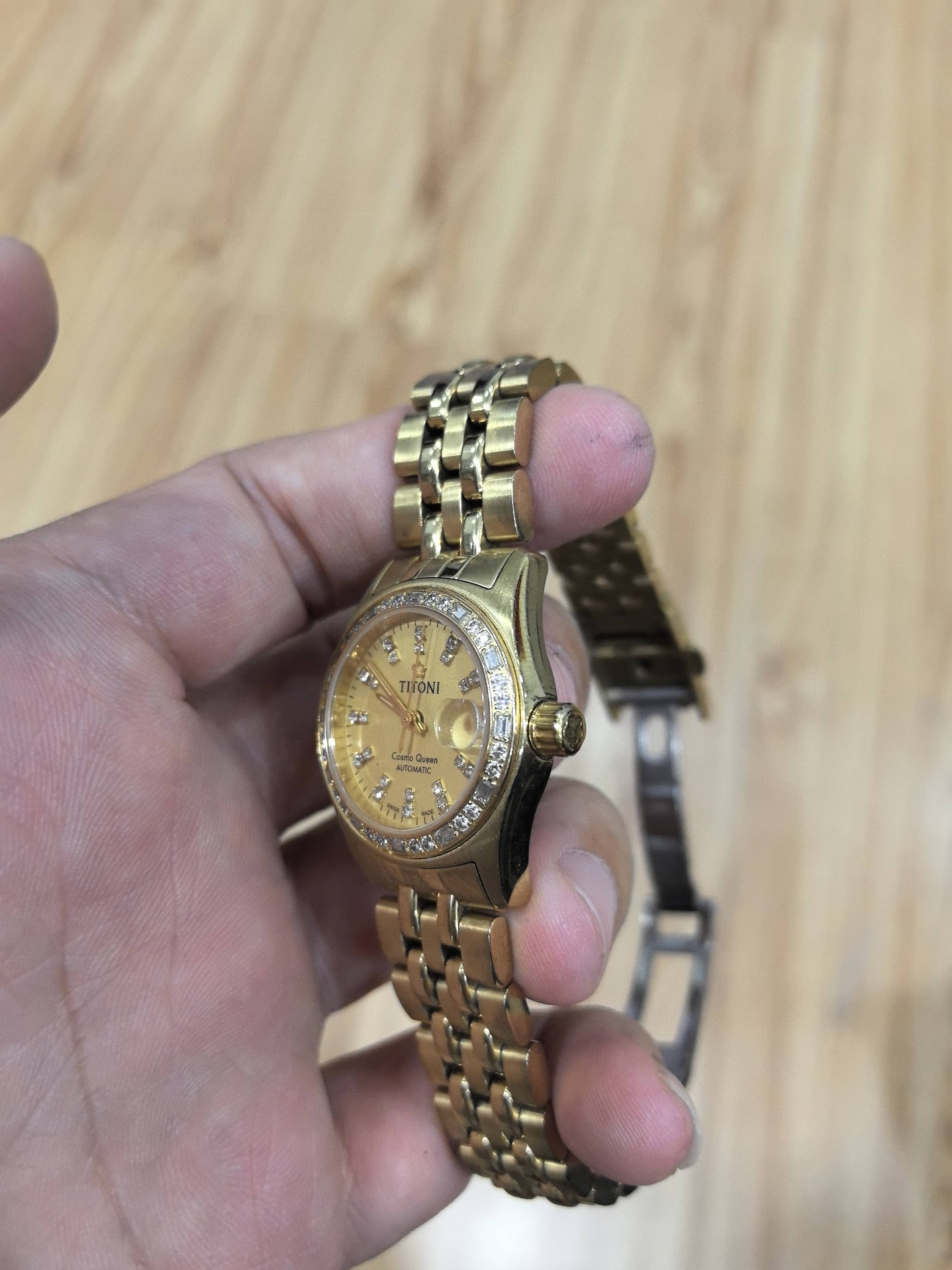 梅花 Automatic (self-winding) watch