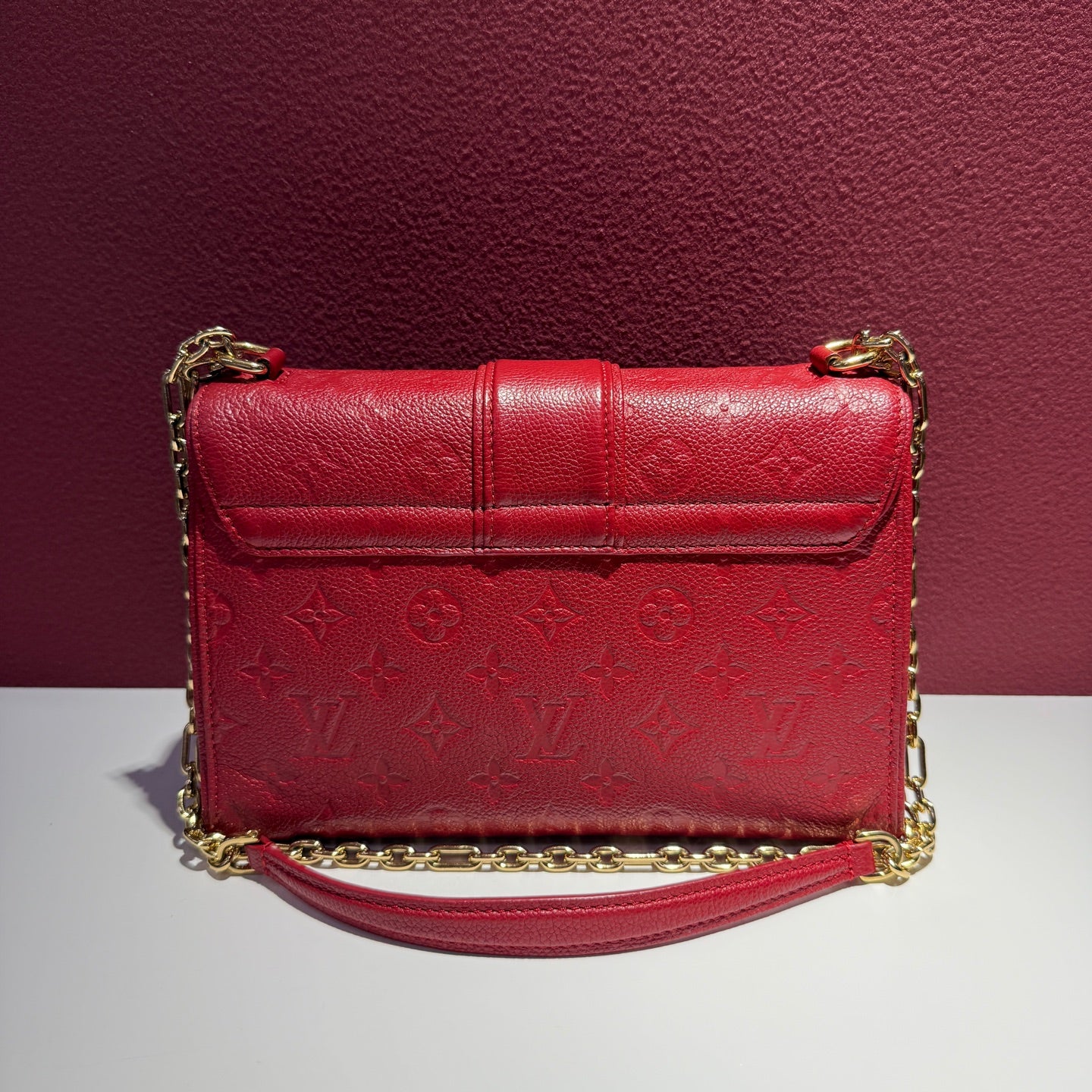 Louis Vuitton Red Crossbody 25.0x17.0x9.0cm M43393