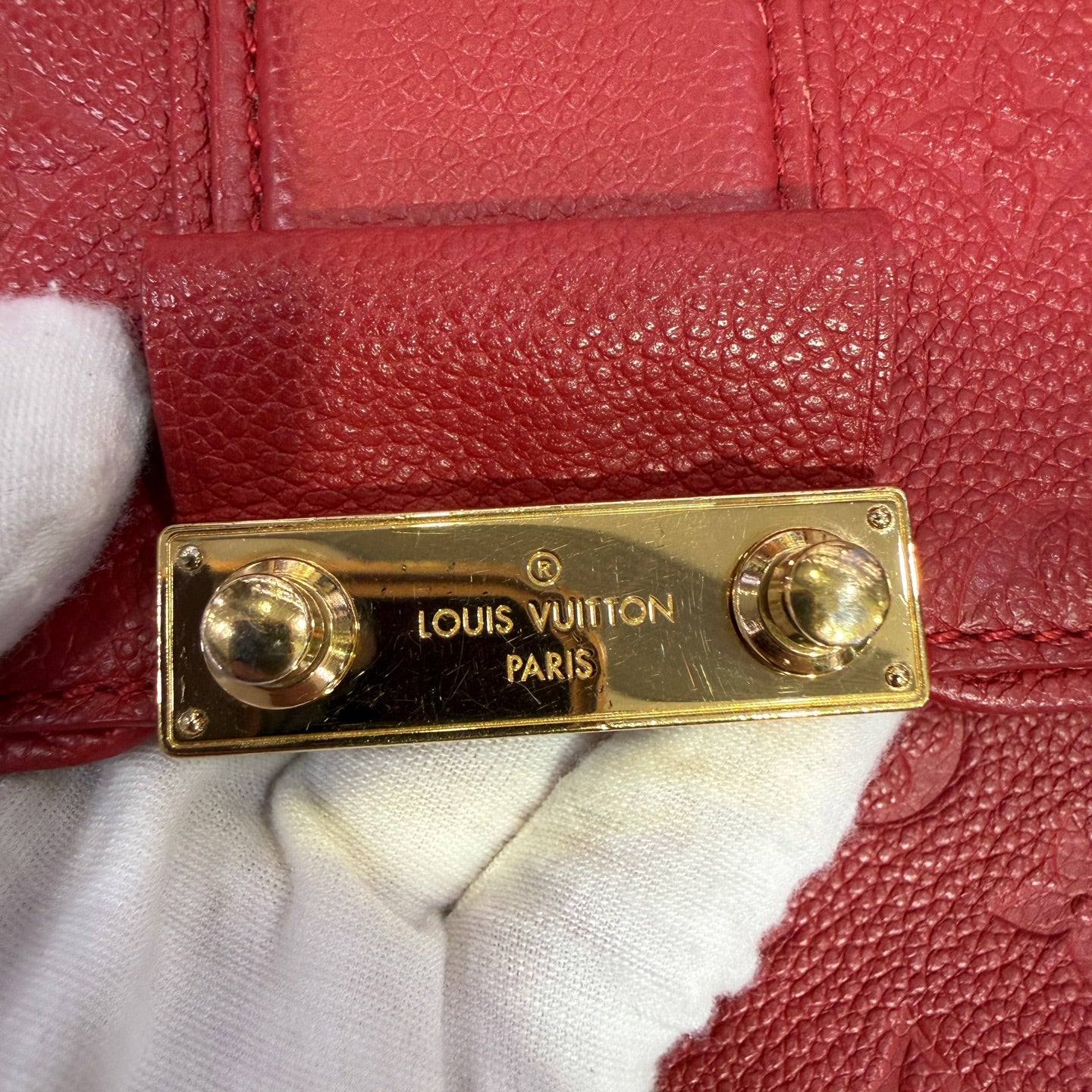 Louis Vuitton Red Crossbody 25.0x17.0x9.0cm M43393