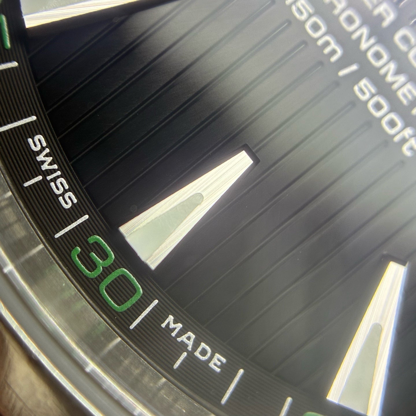 Omega Seahorse 41.5 millimeters 231.10.42.21.01.004