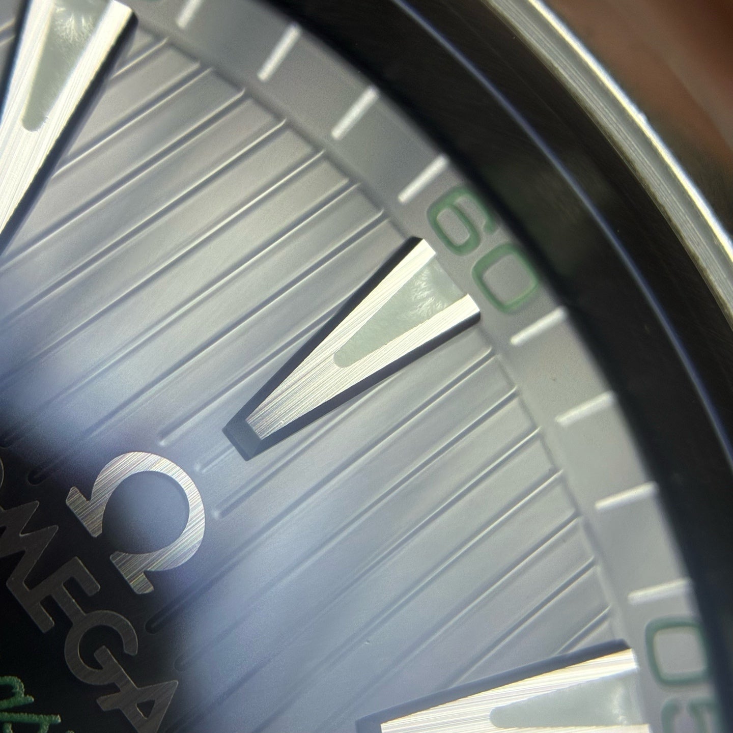 Omega Seahorse 41.5 millimeters 231.10.42.21.01.004