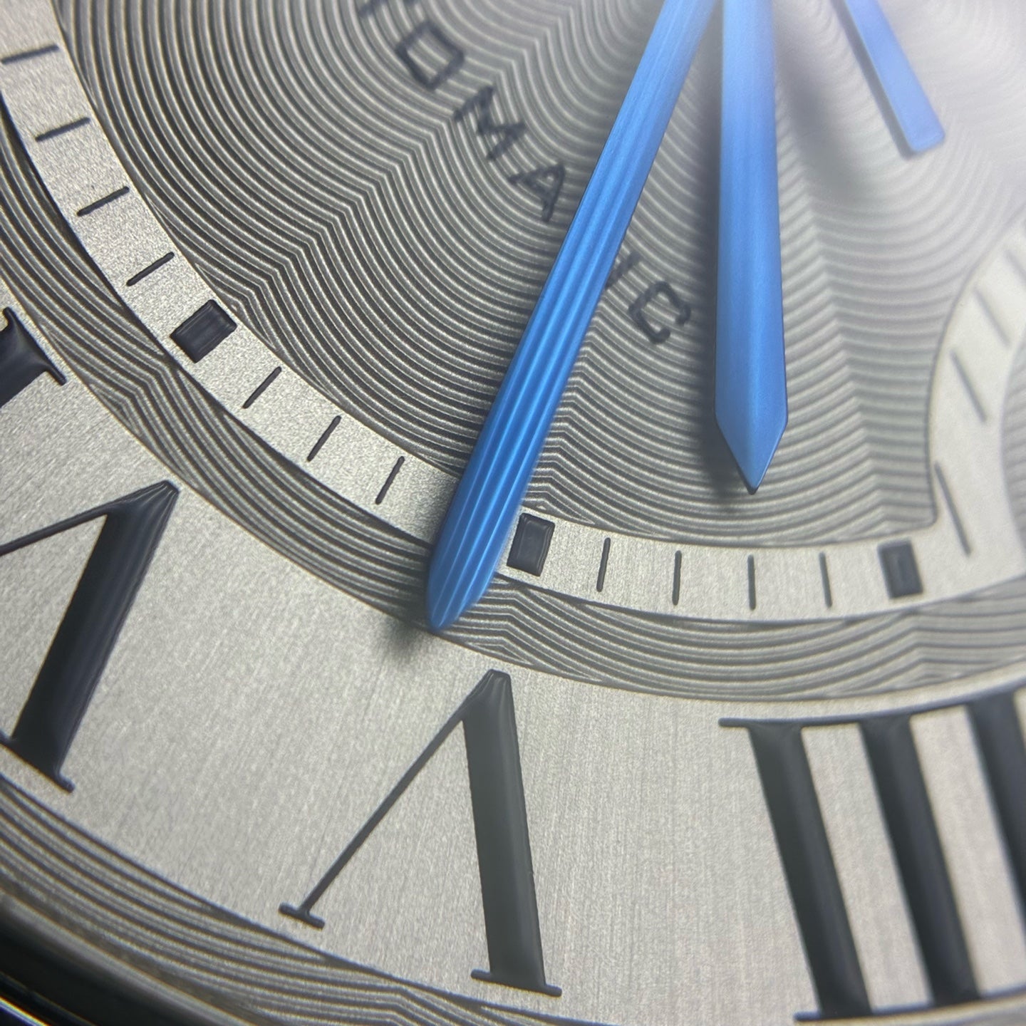 Cartier Ballon Bleu de Cartier Cartier Blue Balloon watch 40mm WSBB0040