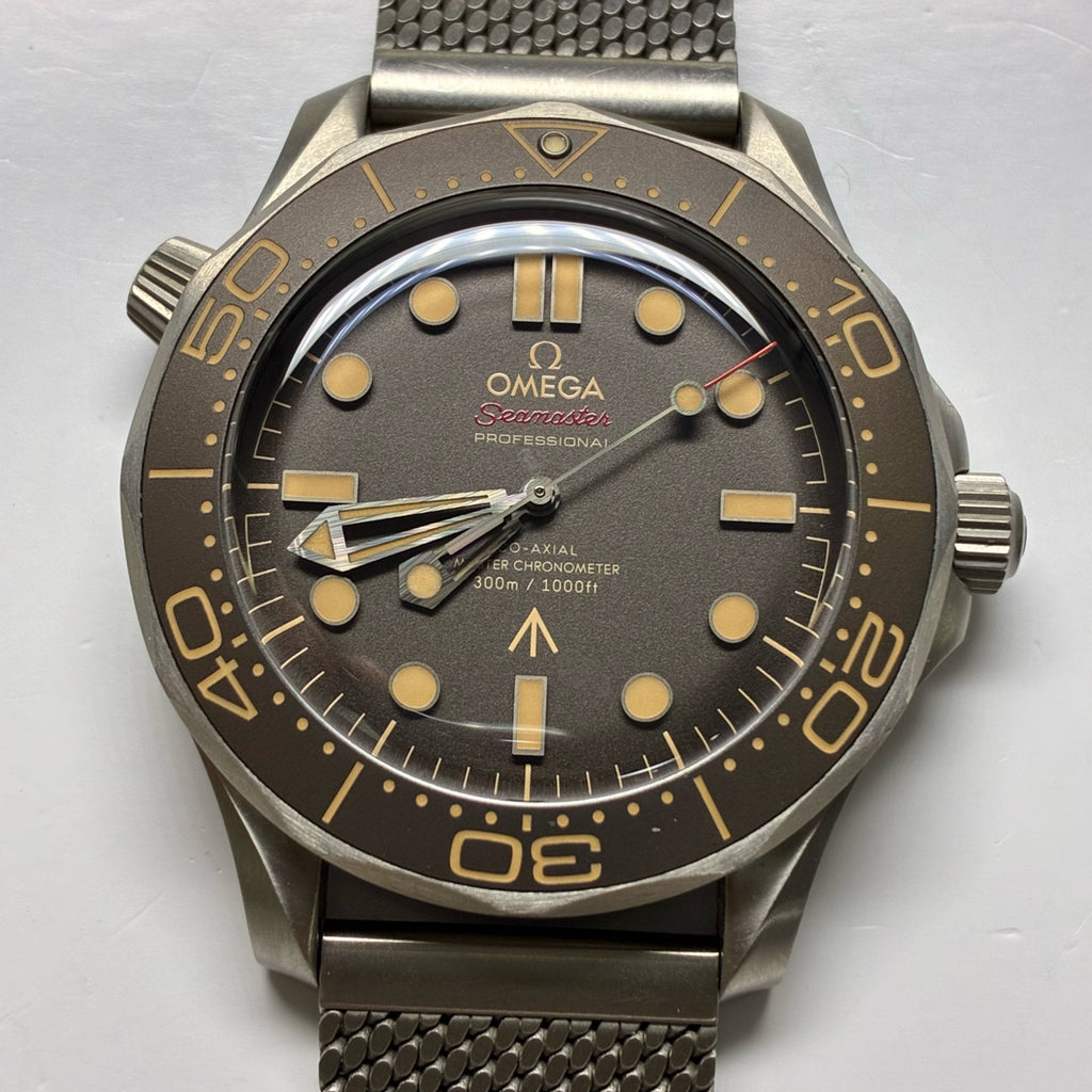 Omega Seahorse Series 42 210.90.42.20.01.001