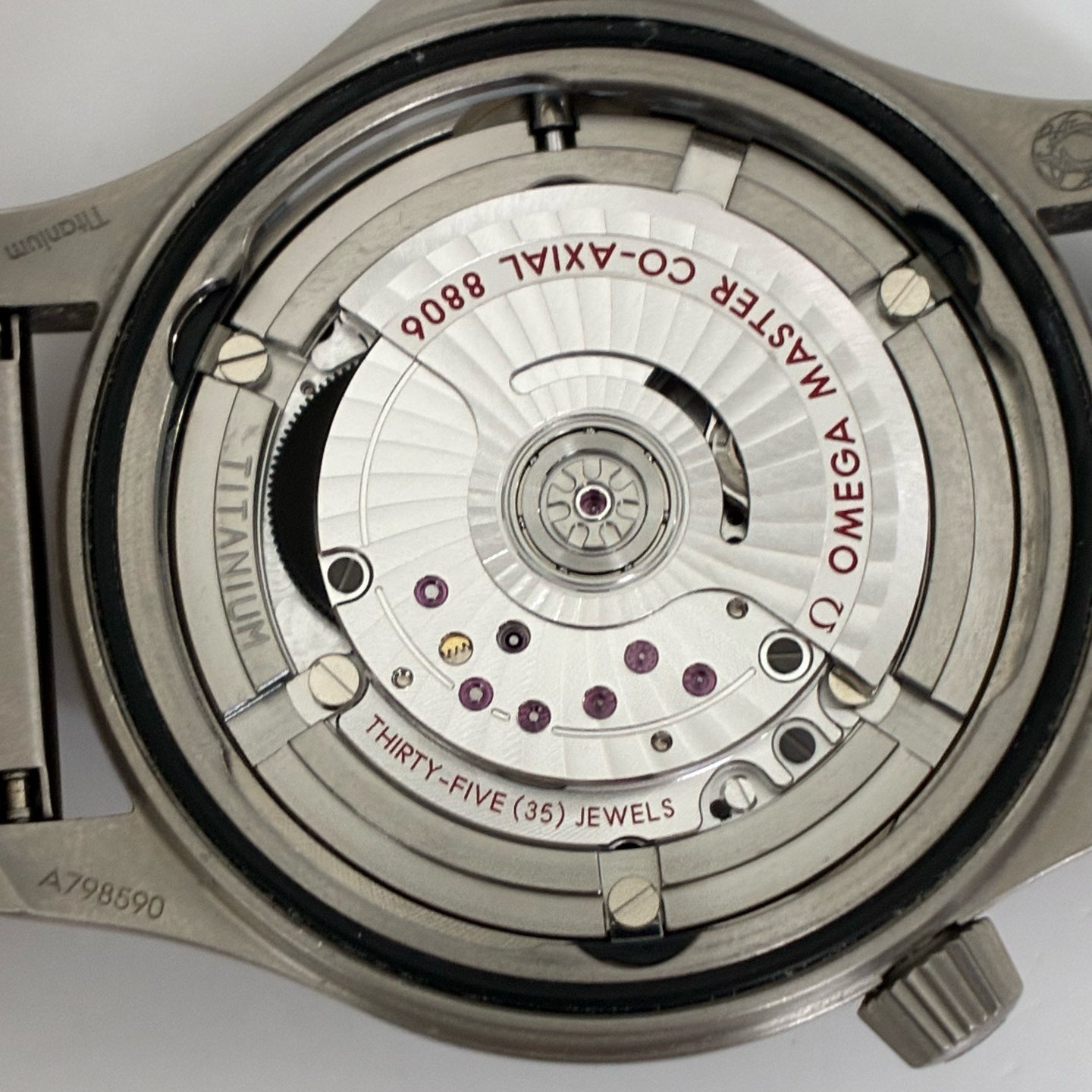 Omega Seahorse Series 42 210.90.42.20.01.001