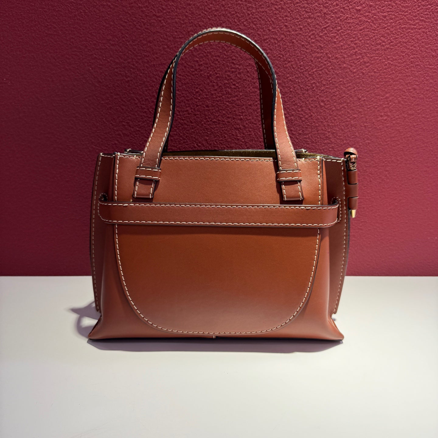 Loewe Gate Brown Tote 25.2X18X10 cm 321.56.Z99