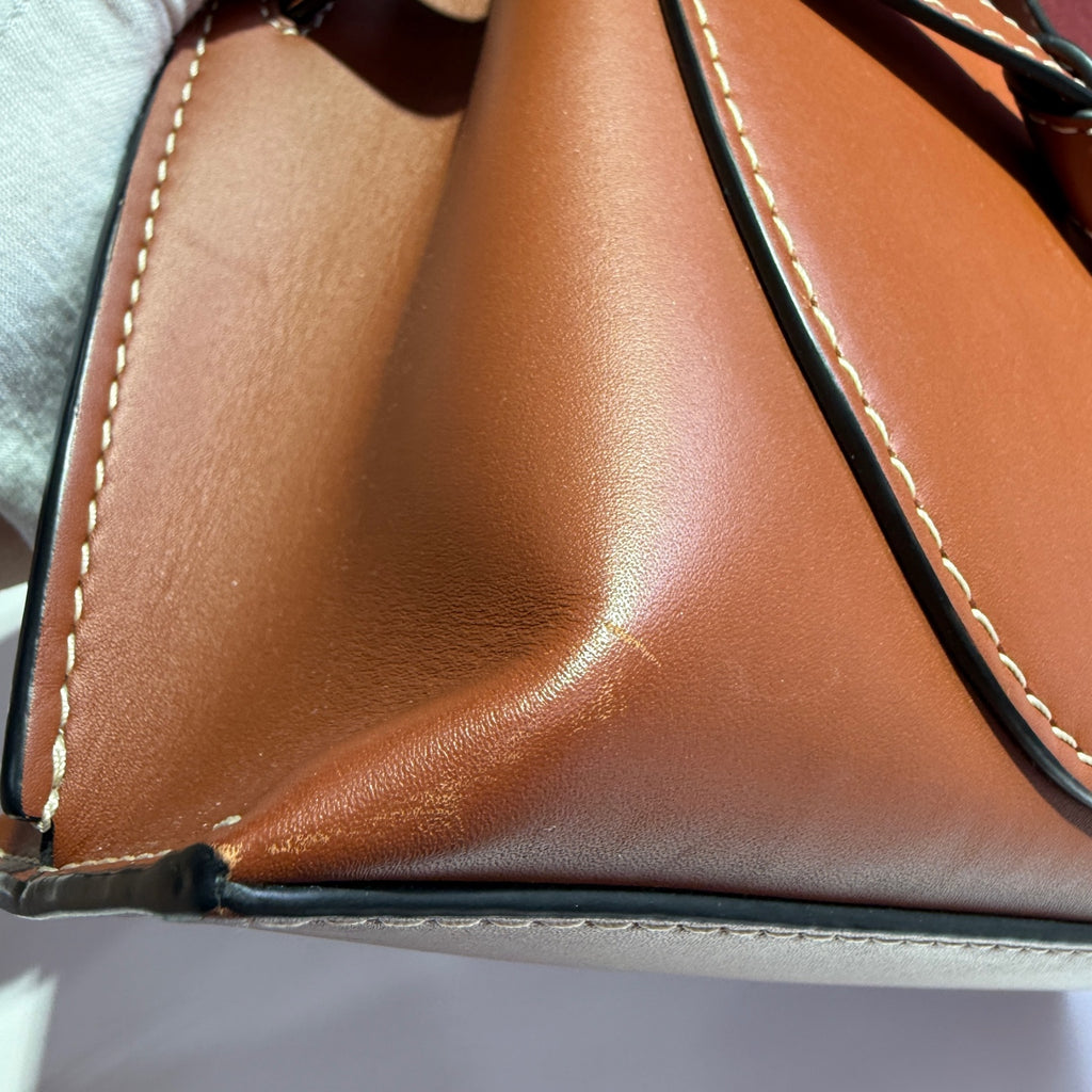 Loewe Gate Brown Tote 25.2X18X10 cm 321.56.Z99