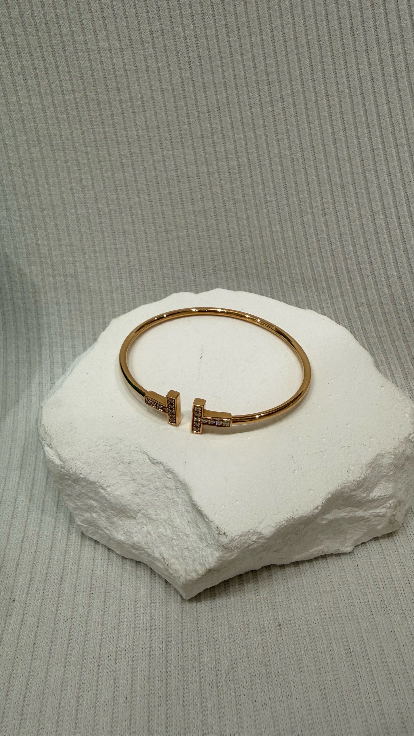 Tiffany Rose gold Bangle