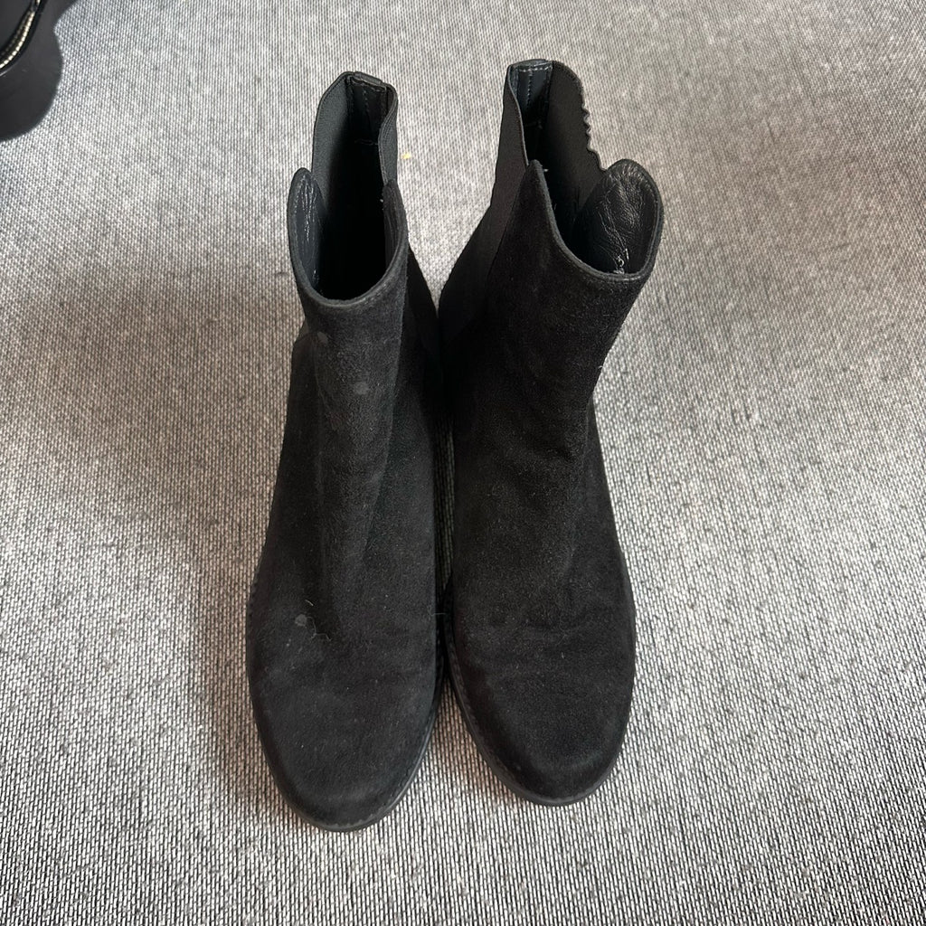 空白 Ankle boots