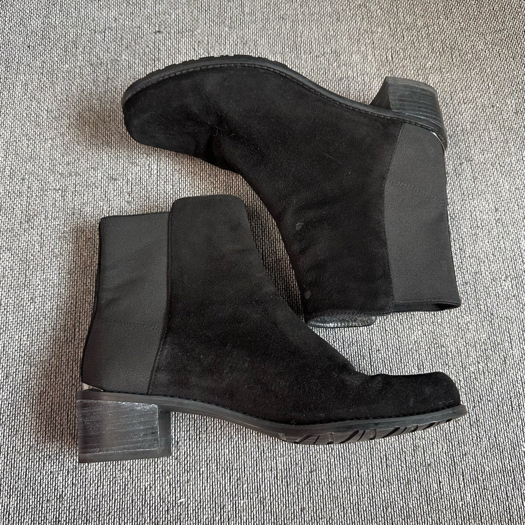 空白 Ankle boots