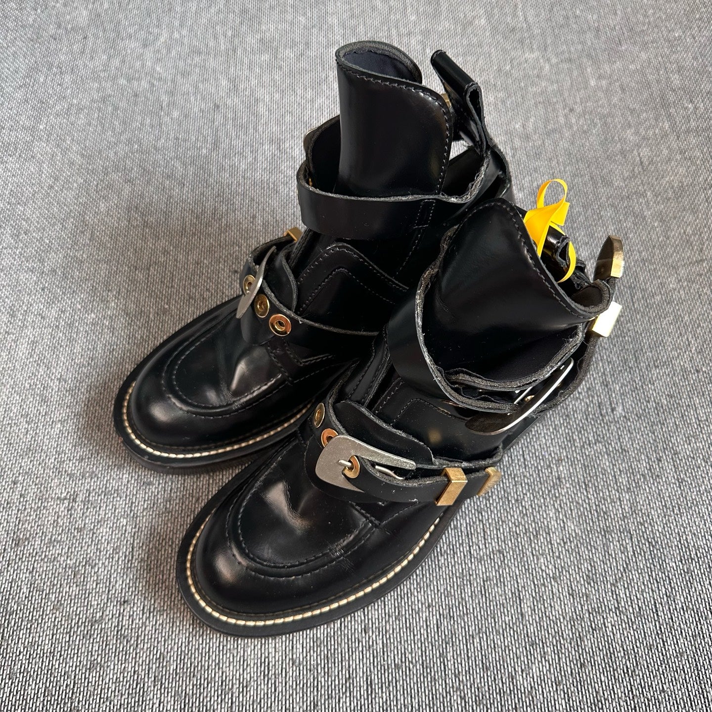 Balenciaga Leather Ankle boots