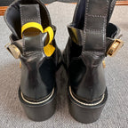 Balenciaga Leather Ankle boots