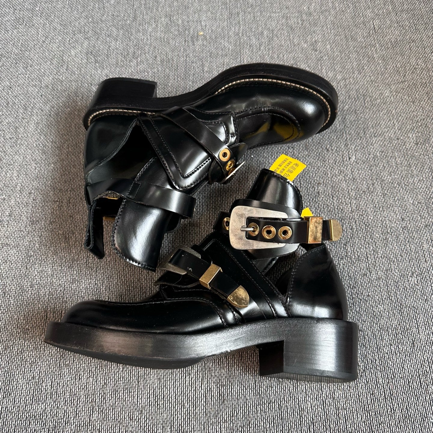 Balenciaga Leather Ankle boots