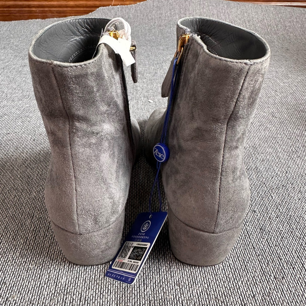 Louis Vuitton Ankle boots