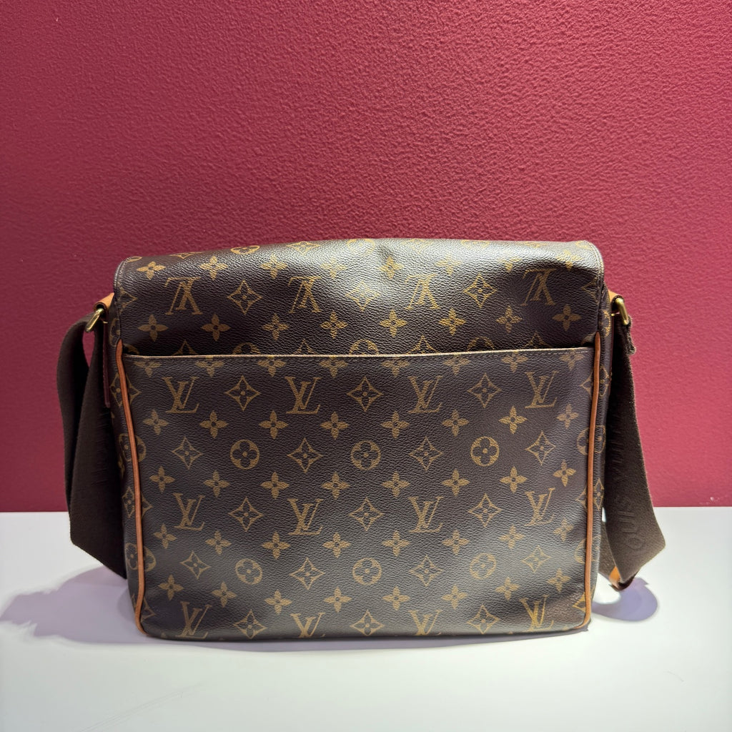 Louis Vuitton Messenger Bag