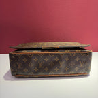 Louis Vuitton Messenger Bag