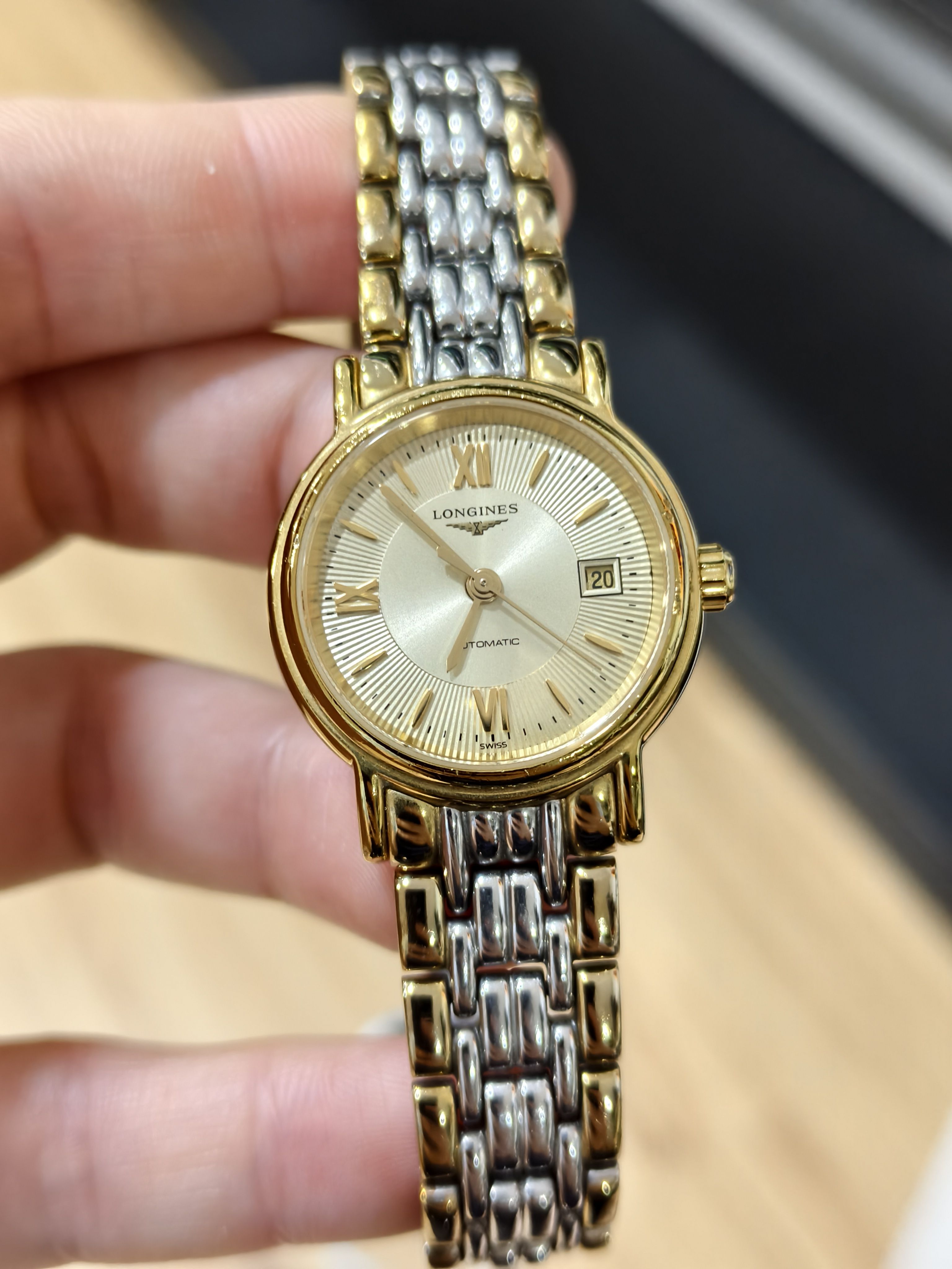 Longines Elegance Automatic (self-winding) watch 25.5 millimeters L4.321.2.45.7