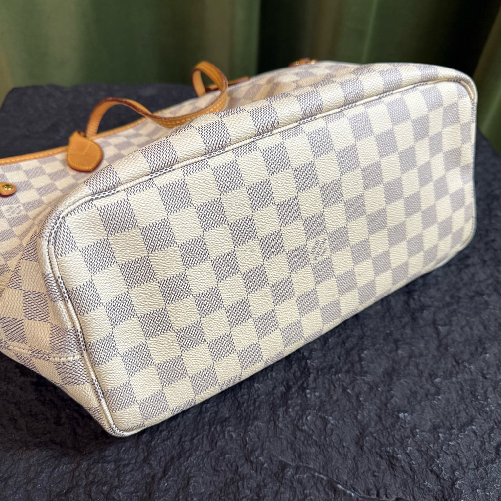 Louis Vuitton White