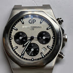Girard-Perregaux Laureato 42 mm 81020-11-131-11A