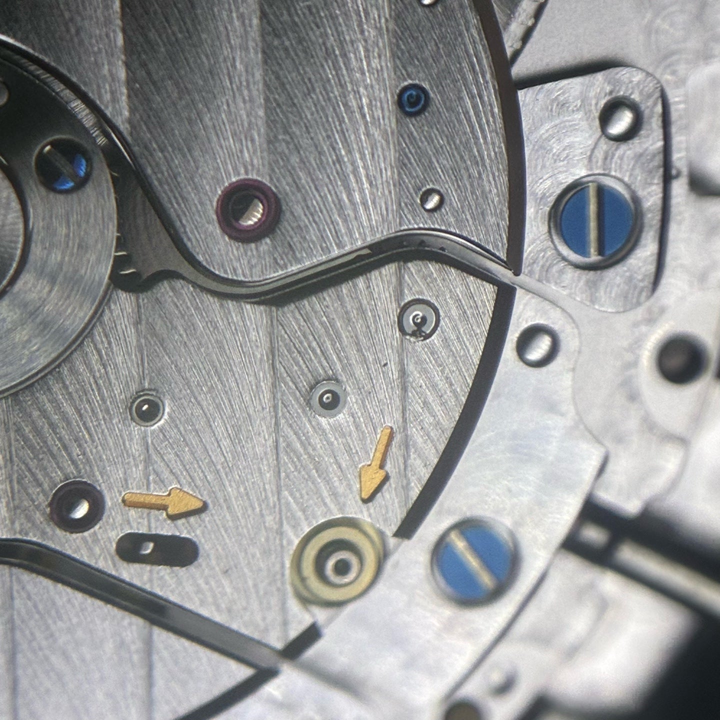 Girard-Perregaux Laureato 42 mm 81020-11-131-11A