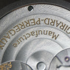 Girard-Perregaux Laureato 42 mm 81020-11-131-11A