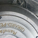 Girard-Perregaux Laureato 42 mm 81020-11-131-11A