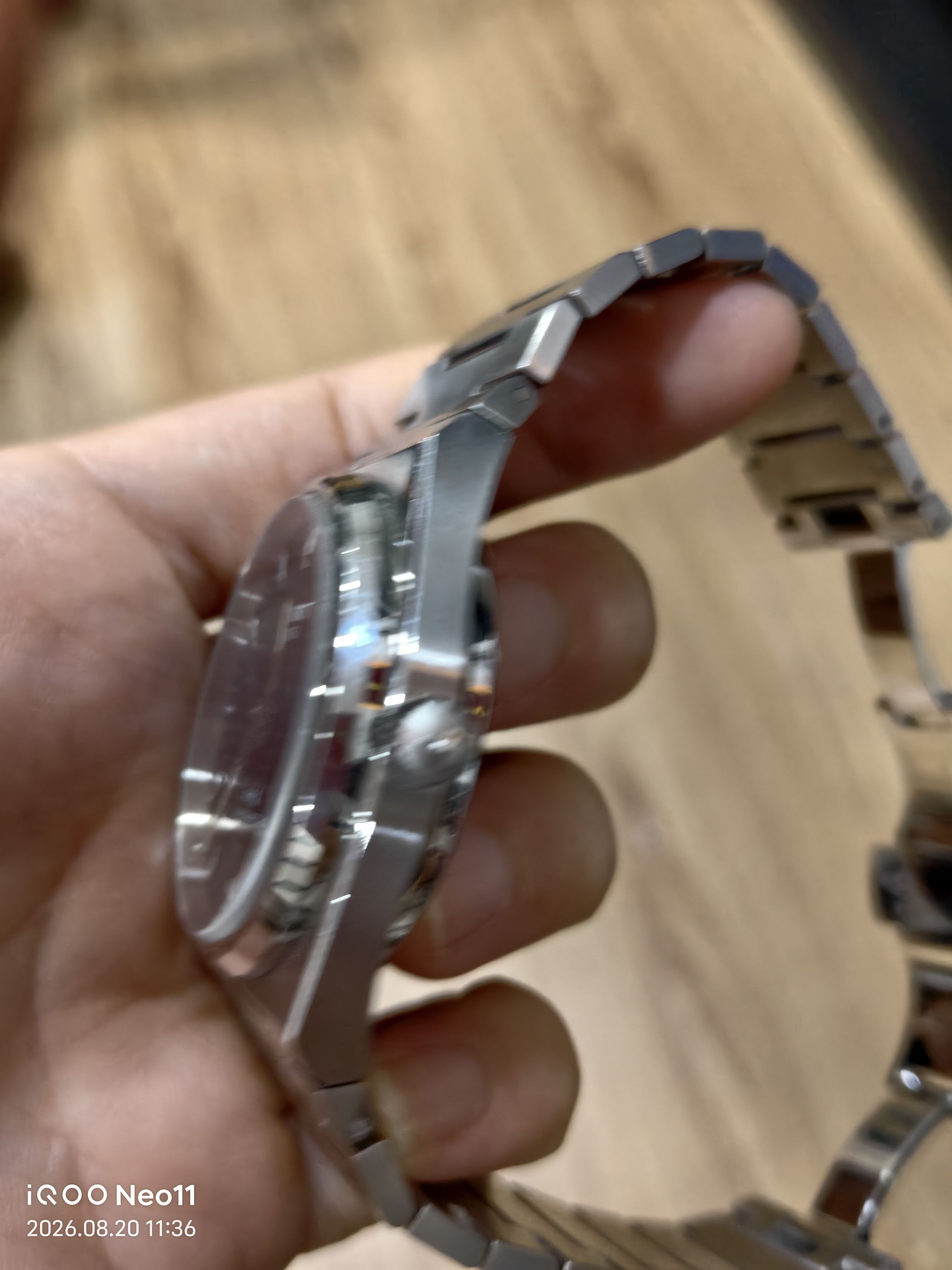 Tissot Classic Automatic (self-winding) watch 40 millimeters T137.407.11.041.00