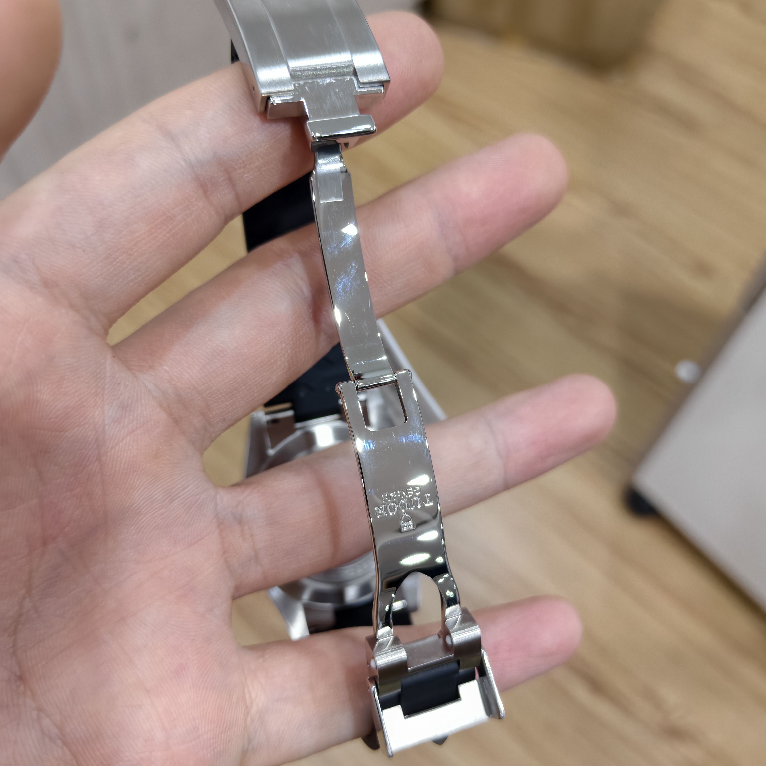 Tudor Biyuan Type 54 37 millimeters