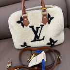 Louis Vuitton Leather 25 x 19 x 15